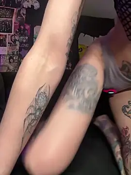 MissMidnightUK online show from March 15, 9:32 pm