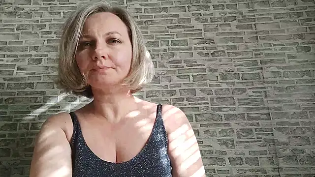 EdithManning online show from March 1, 8:13 am