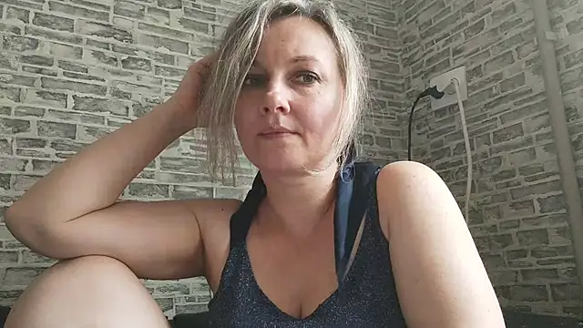 EdithManning online show from March 5, 11:17 am