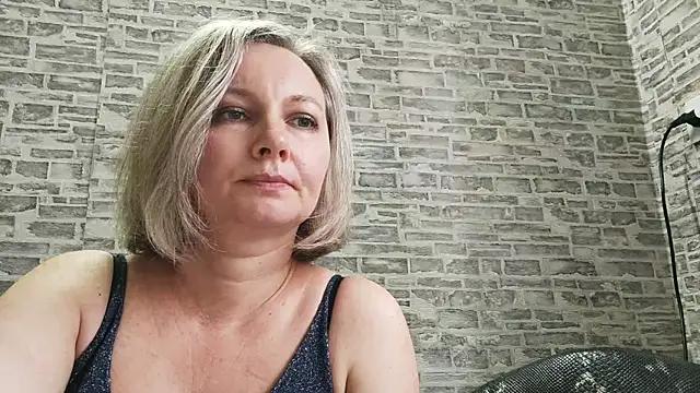 EdithManning online show from March 13, 1:18 pm