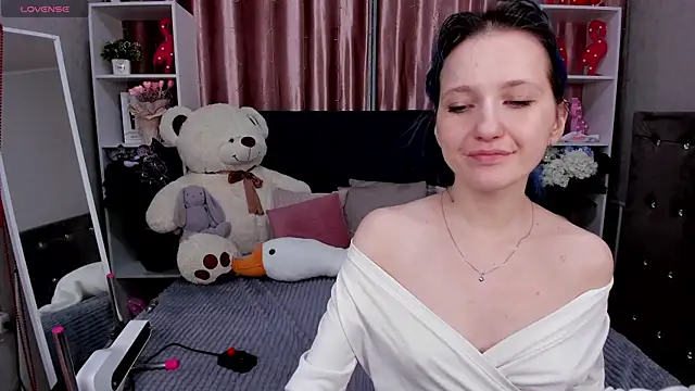 Snapshot of MiaKarlos chatting on February 23, 1:13 am MiaKarlos online show from February 23, 1:13 am