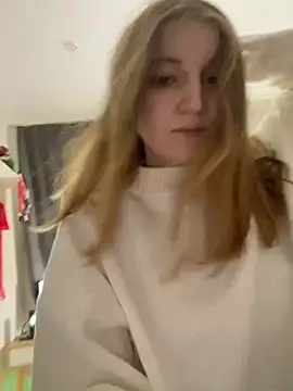 Snapshot of princessaalicc chatting on February 4, 9:41 pm princessaalicc online show from February 4, 9:41 pm