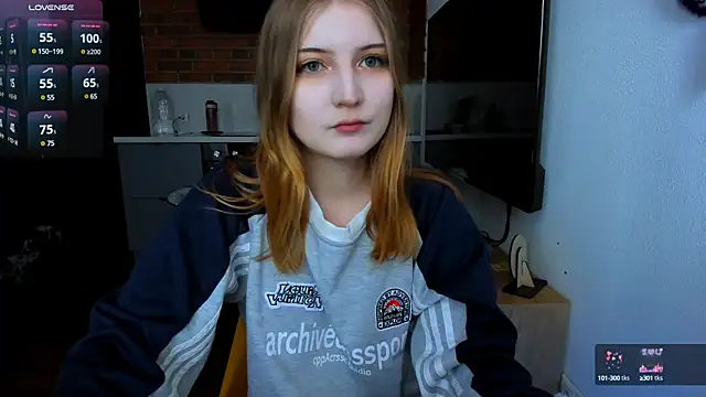 Snapshot of princessaalicc chatting on February 28, 12:31 pm princessaalicc online show from February 28, 12:31 pm