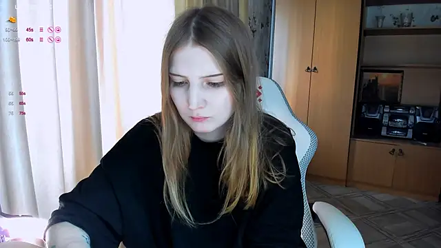 Snapshot of princessaalicc chatting on October 22, 9:20 am princessaalicc online show from October 22, 9:20 am