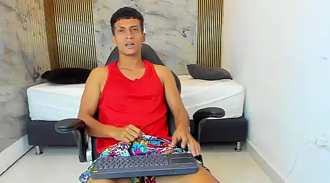 Snapshot of wolf_james123 chatting on December 16, 12:27 pm wolf james123 online show from December 16, 12:27 pm