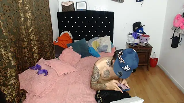 Kitty and jake online show from March 19, 5:52 am