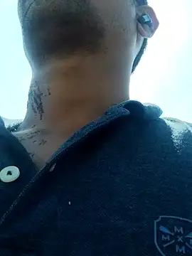 Snapshot of Tamildickxxx chatting on November 4, 5:50 am Tamildickxxx online show from November 4, 5:50 am