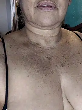 Kasandra Ho online show from January 14, 1:06 pm