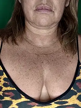 Kasandra Ho online show from October 18, 7:31 am