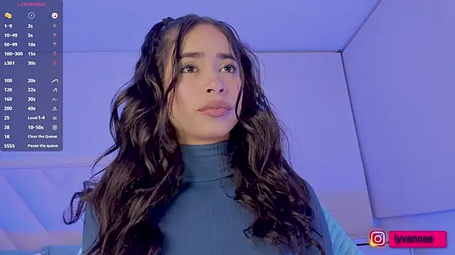 misscassidy  online show from March 10, 2:16 am