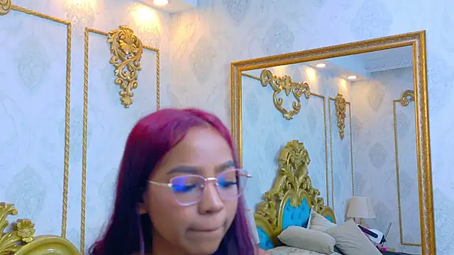 LucyLeah online show from November 5, 12:49 pm