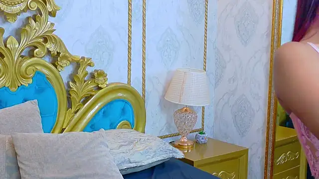 LucyLeah online show from November 6, 1:12 pm