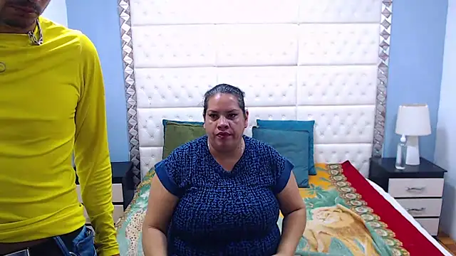 Snapshot of Candy_and_Jh0n chatting on March 23, 3:43 am Candy and Jh0n online show from March 23, 3:43 am