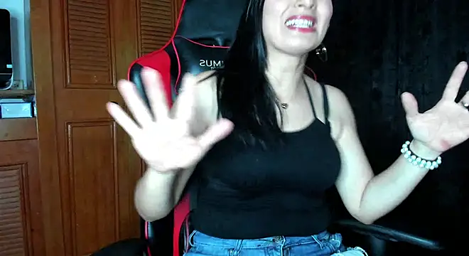 Snapshot of gracekelly12 chatting on January 14, 10:55 pm gracekelly12 online show from January 14, 10:55 pm