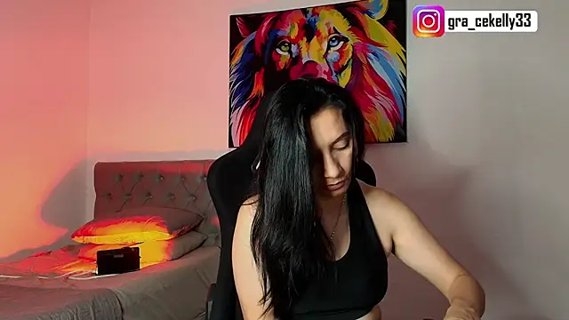 Snapshot of gracekelly12 chatting on February 17, 10:03 pm gracekelly12 online show from February 17, 10:03 pm