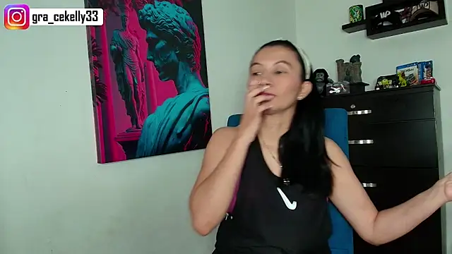 Snapshot of gracekelly12 chatting on March 7, 12:45 pm gracekelly12 online show from March 7, 12:45 pm