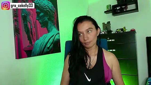 Snapshot of gracekelly12 chatting on March 7, 3:49 pm gracekelly12 online show from March 7, 3:49 pm