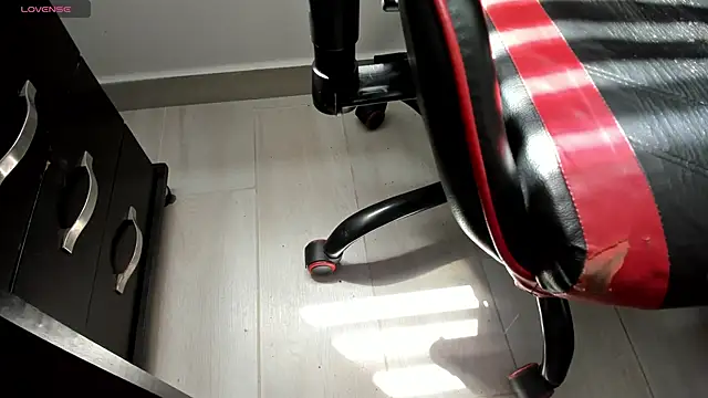 Snapshot of gracekelly12 chatting on December 3, 3:54 pm gracekelly12 online show from December 3, 3:54 pm