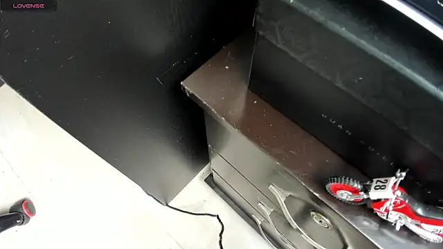 Snapshot of gracekelly12 chatting on December 5, 2:36 pm gracekelly12 online show from December 5, 2:36 pm