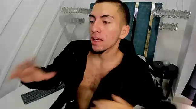 Snapshot of King_Dante_ chatting on January 21, 8:00 pm King Dante online show from January 21, 8:00 pm
