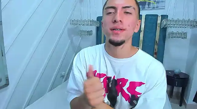 Snapshot of King_Dante_ chatting on January 22, 10:26 pm King Dante online show from January 22, 10:26 pm