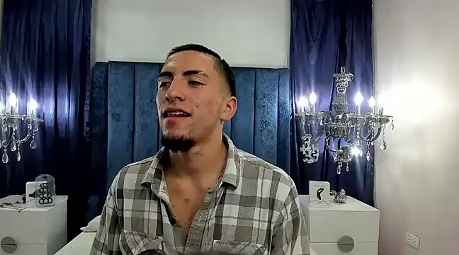 Snapshot of King_Dante_ chatting on January 31, 1:54 am King Dante online show from January 31, 1:54 am