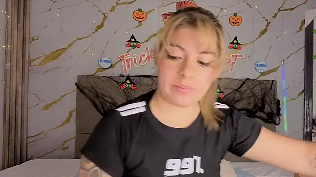 agatha 97  online show from October 26, 4:40 am