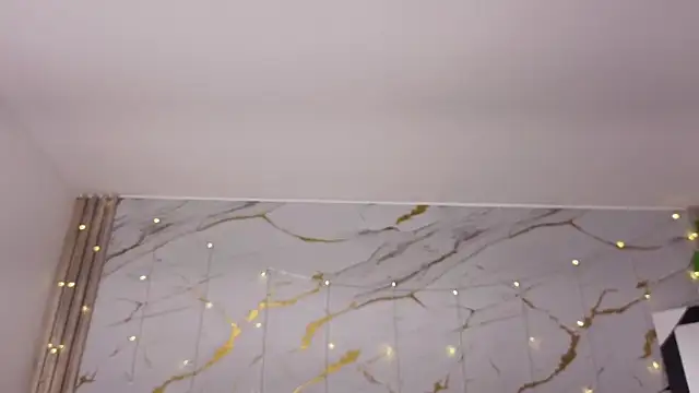 Snapshot of agatha_97_ chatting on February 13, 2:07 am agatha 97 online show from February 13, 2:07 am