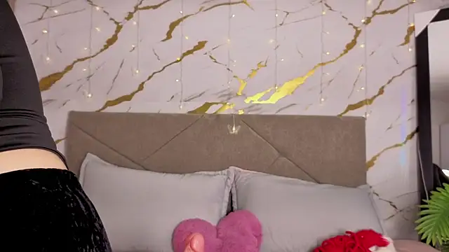 Snapshot of agatha_97_ chatting on February 21, 4:02 am agatha 97 online show from February 21, 4:02 am