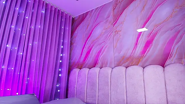 Snapshot of mia_stanfort chatting on February 10, 7:18 pm mia stanfort online show from February 10, 7:18 pm