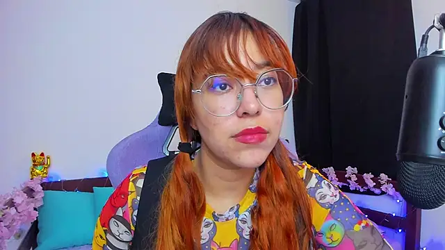 Snapshot of _Moon_Johnson chatting on November 6, 12:44 am Moon Johnson online show from November 6, 12:44 am