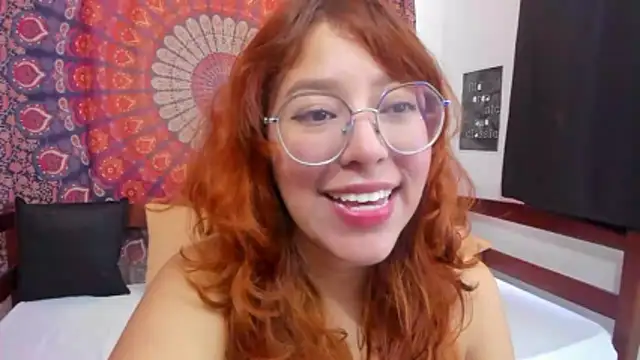 Snapshot of _Moon_Johnson chatting on December 21, 9:11 pm Moon Johnson online show from December 21, 9:11 pm