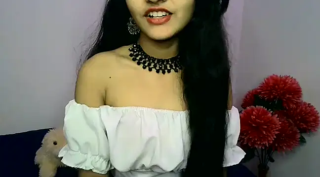 SUZY FROMUS online show from December 9, 5:51 am