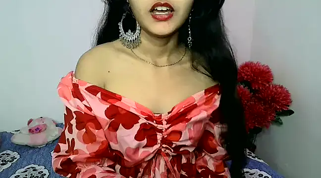 SUZY FROMUS online show from December 19, 9:29 am