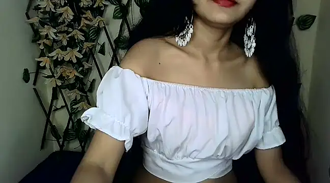 SUZY FROMUS online show from February 11, 8:42 pm