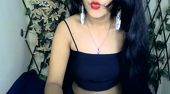 SUZY FROMUS online show from March 1, 5:20 am