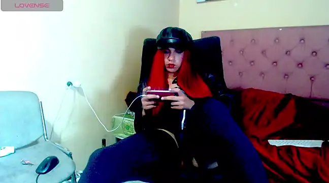 Snapshot of Angiee_Ts chatting on December 28, 3:37 pm Angiee Ts online show from December 28, 3:37 pm