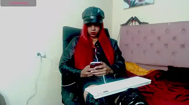 Snapshot of Angiee_Ts chatting on February 4, 3:15 pm Angiee Ts online show from February 4, 3:15 pm