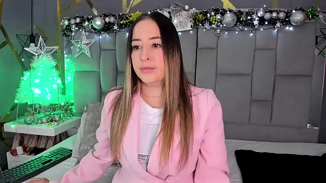 Snapshot of AliceSteel12 chatting on November 28, 10:23 pm AliceSteel12 online show from November 28, 10:23 pm