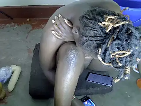 Sweetaggy2 online show from February 3, 6:46 pm