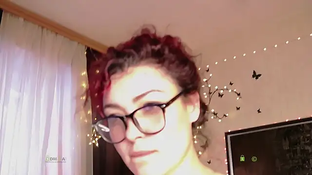 Snapshot of Alysta chatting on February 3, 6:40 am Alysta online show from February 3, 6:40 am