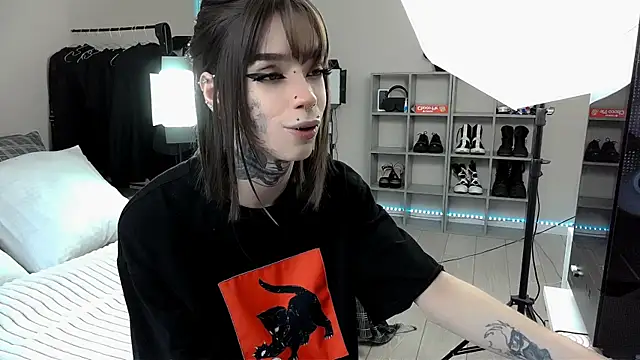 Snapshot of Tanya_M chatting on February 2, 11:08 am Tanya M online show from February 2, 11:08 am