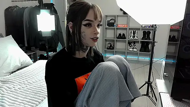 Snapshot of Tanya_M chatting on February 2, 2:13 pm Tanya M online show from February 2, 2:13 pm