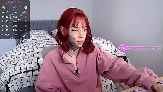 Snapshot of Tanya_M chatting on September 15, 5:18 am Tanya M online show from September 15, 5:18 am