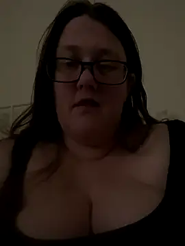 Snapshot of Foxy_Evie40XO chatting on December 5, 1:28 pm Foxy Evie40XO online show from December 5, 1:28 pm