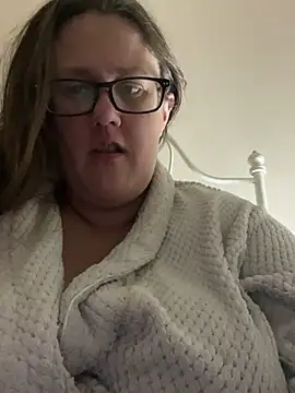 Snapshot of Foxy_Evie40XO chatting on December 7, 11:23 pm Foxy Evie40XO online show from December 7, 11:23 pm