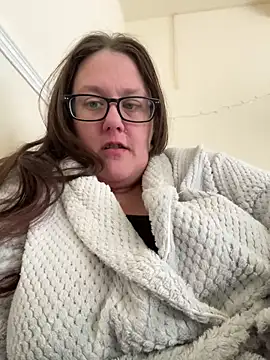 Snapshot of Foxy_Evie40XO chatting on December 11, 11:08 am Foxy Evie40XO online show from December 11, 11:08 am