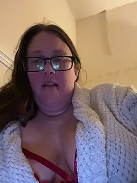 Snapshot of Foxy_Evie40XO chatting on December 12, 11:47 pm Foxy Evie40XO online show from December 12, 11:47 pm