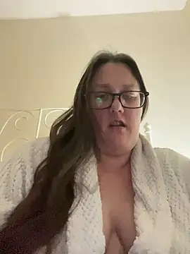 Snapshot of Foxy_Evie40XO chatting on December 16, 5:33 pm Foxy Evie40XO online show from December 16, 5:33 pm