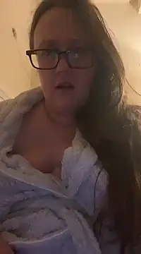 Snapshot of Foxy_Evie40XO chatting on December 20, 5:47 am Foxy Evie40XO online show from December 20, 5:47 am